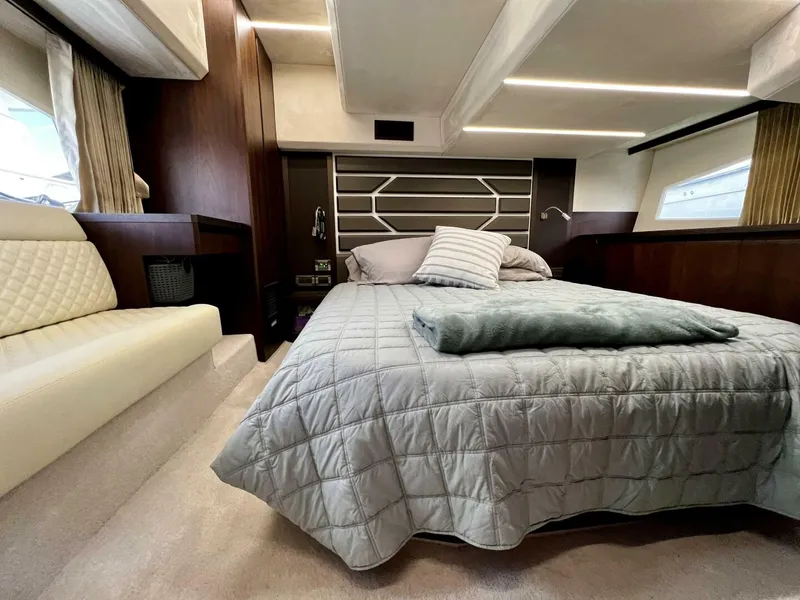 Slide: The Image of Aft_master_cabin - 5107613