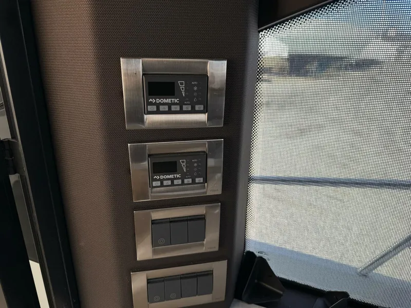 Slide: The Image of Galeon_hvac - 5056196