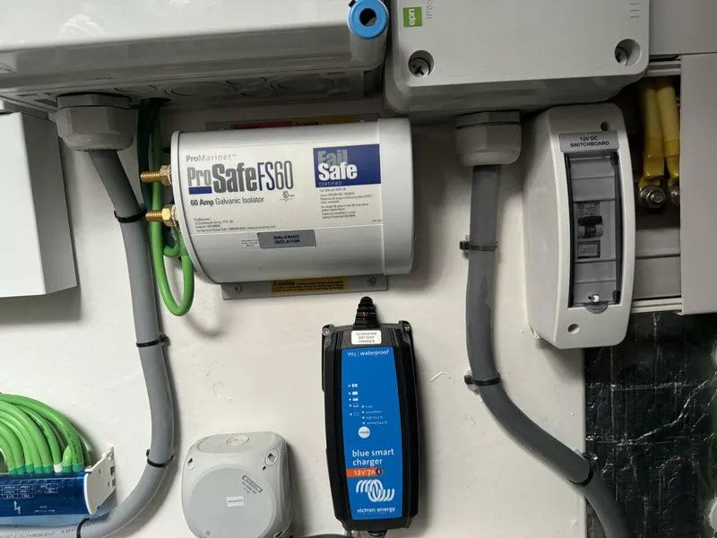 Slide: The Image of Isolater - 5056213