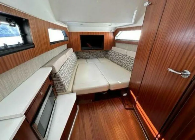 Slide: The Image of Pursuit 428 Sport 2022 - 4960982