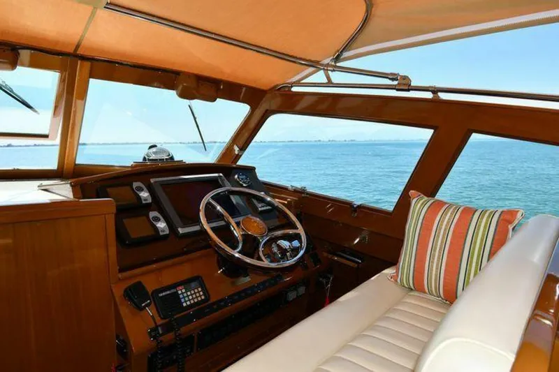 Slide: The Image of Maycraft 42 Sport Cruiser 2002 - 4960732