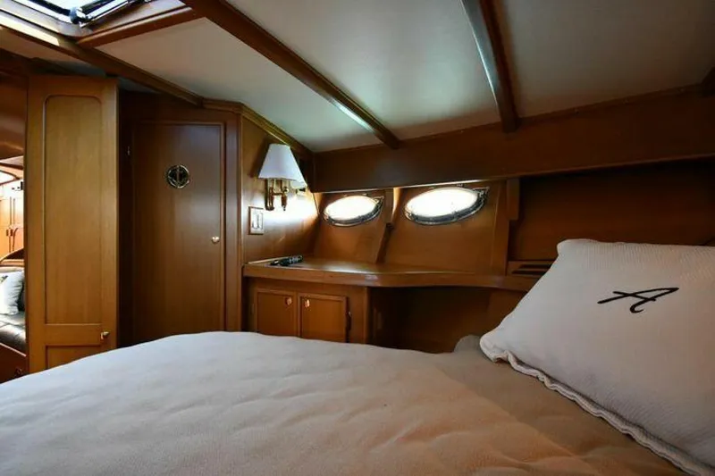 Slide: The Image of Maycraft 42 Sport Cruiser 2002 - 4960760