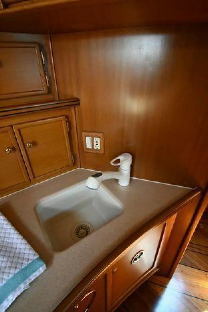 Slide: The Image of Maycraft 42 Sport Cruiser 2002 - 4960771