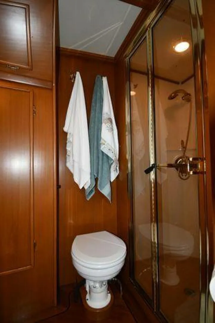 Slide: The Image of Maycraft 42 Sport Cruiser 2002 - 4960776