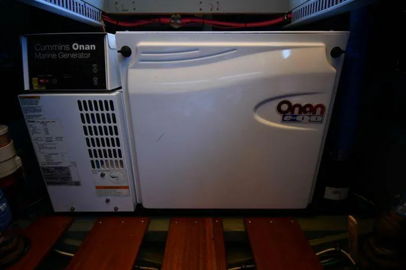 Slide: The Image of Maycraft 42 Sport Cruiser 2002 - 4960796