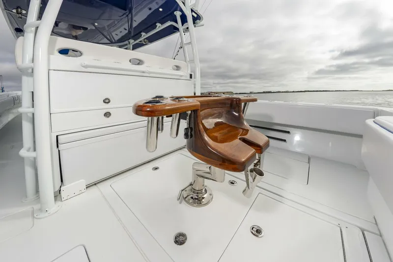 Slide: The Image of Contender 44fs 2023 - 4217745