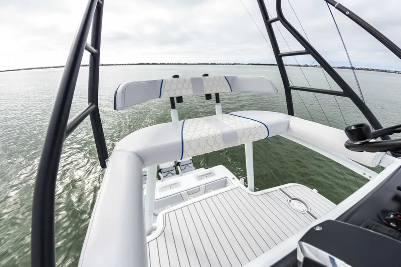 Slide: The Image of Contender 44fs 2023 - 4217763