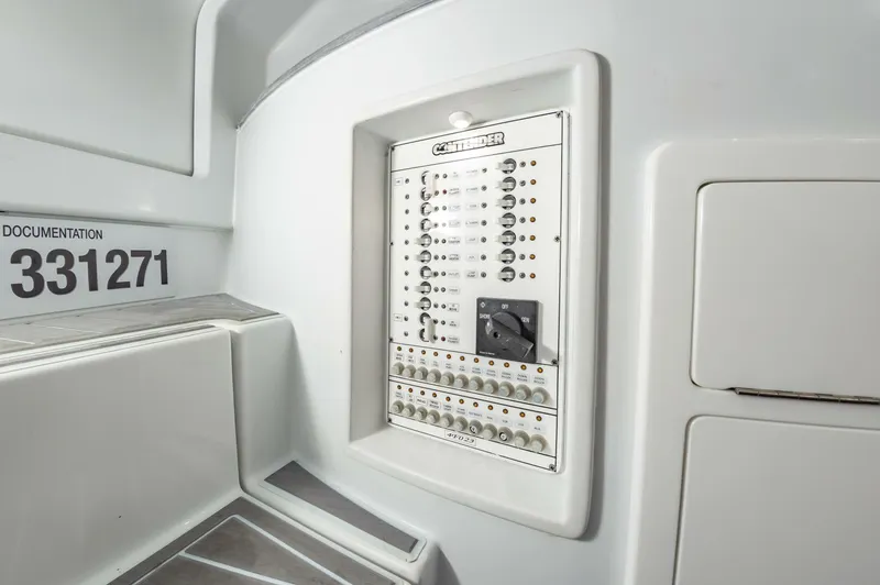 Slide: The Image of Contender 44fs 2023 - 4217780