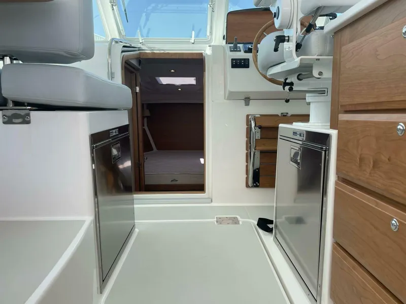 Slide: The Image of Back Cove 34O 2027 - 4328171