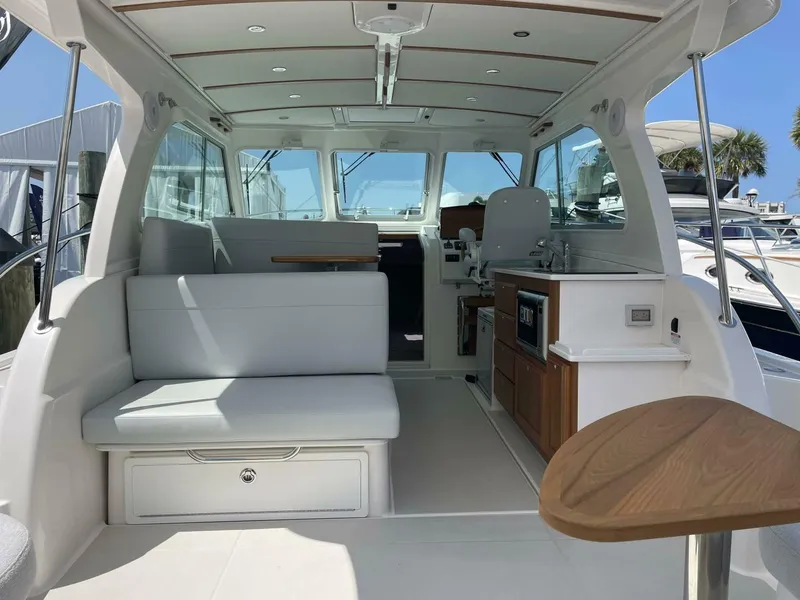 Slide: The Image of Back Cove 34O 2027 - 4328179