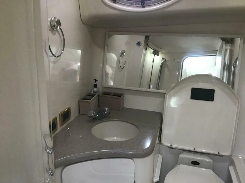 Slide: The Image of Sea Ray 370 Express 1997 - 4219167