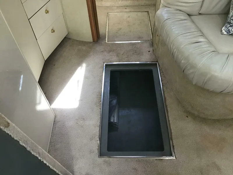 Slide: The Image of Sea Ray 370 Express 1997 - 4219170