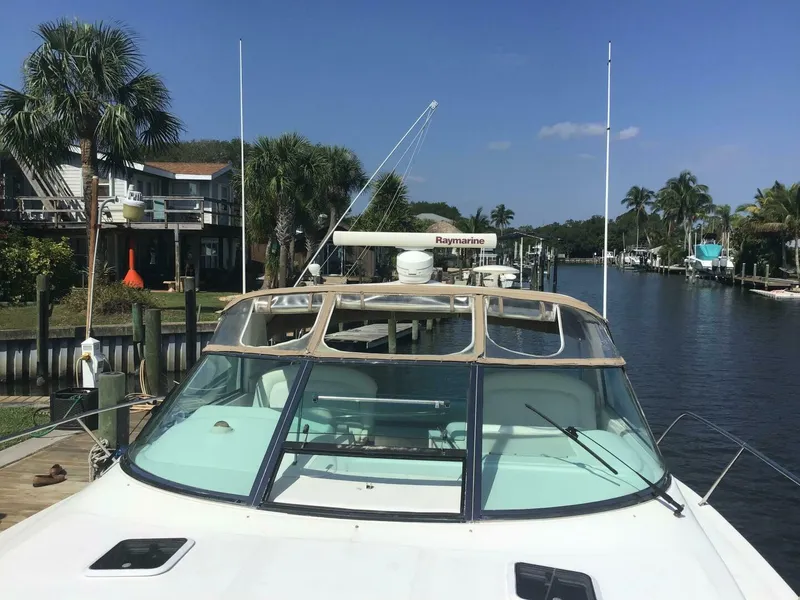 Slide: The Image of Sea Ray 370 Express 1997 - 4219142