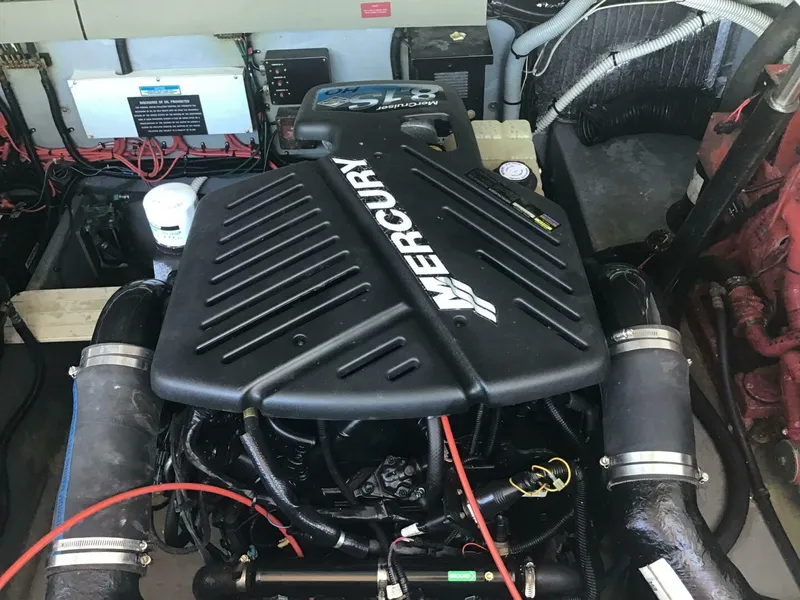 Slide: The Image of Sea Ray 370 Express 1997 - 4219181