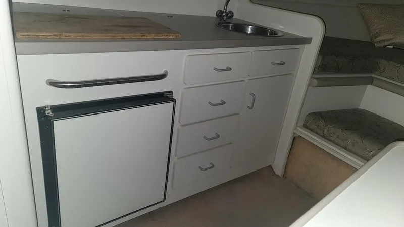 Slide: The Image of Carver Yachts 28 Express 1995 - 4219478