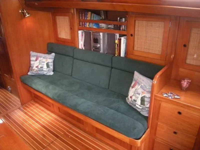 Slide: The Image of Alden 46 1988 - 4220892