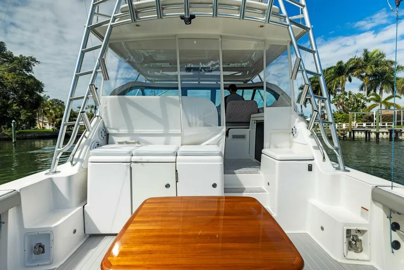 Slide: The Image of 2007 42 Tiara Yachts Open - Kid Pasta - Cockpit - 4223191