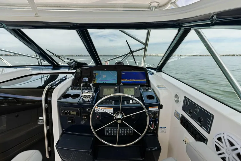 Slide: The Image of 2007 42 Tiara Yachts Open - Kid Pasta - Helm - 4223233