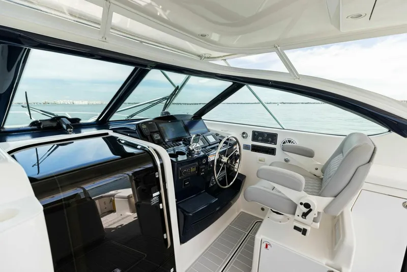 Slide: The Image of 2007 42 Tiara Yachts Open - Kid Pasta - Helm - 4223230