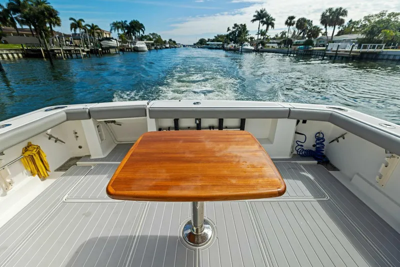 Slide: The Image of 2007 42 Tiara Yachts Open - Kid Pasta - Cockpit - 4223195