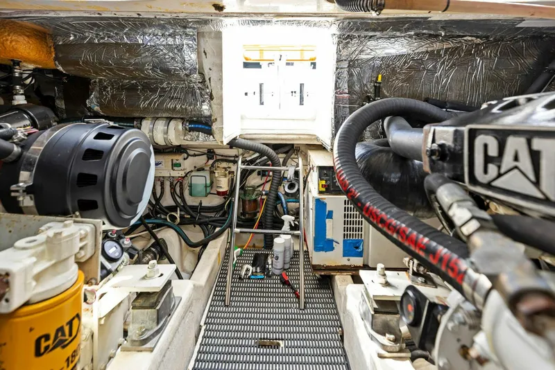 Slide: The Image of 2007 42 Tiara Yachts Open - Kid Pasta - Engine Room - 4223719