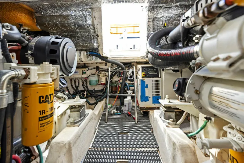 Slide: The Image of 2007 42 Tiara Yachts Open - Kid Pasta - Engine Room - 4223721