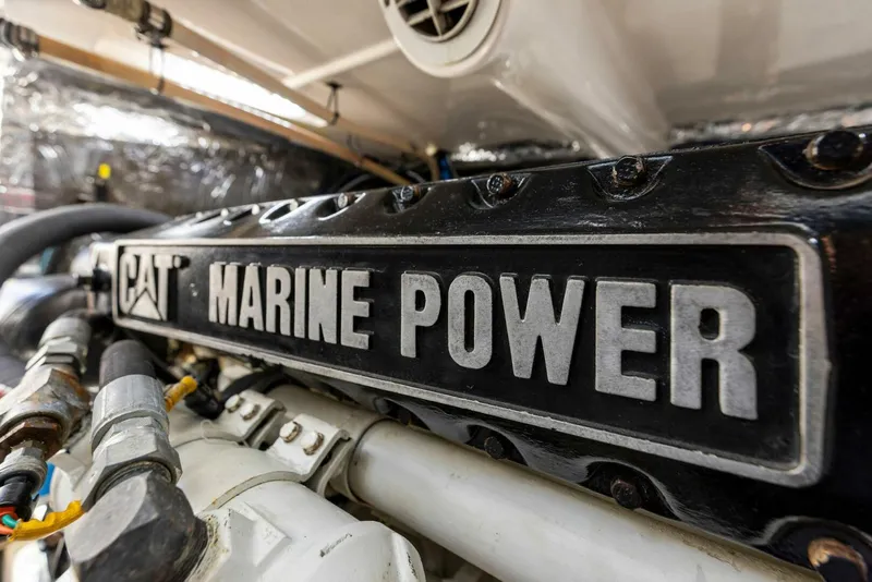 Slide: The Image of 2007 42 Tiara Yachts Open - Kid Pasta - Engine Room - 4223723