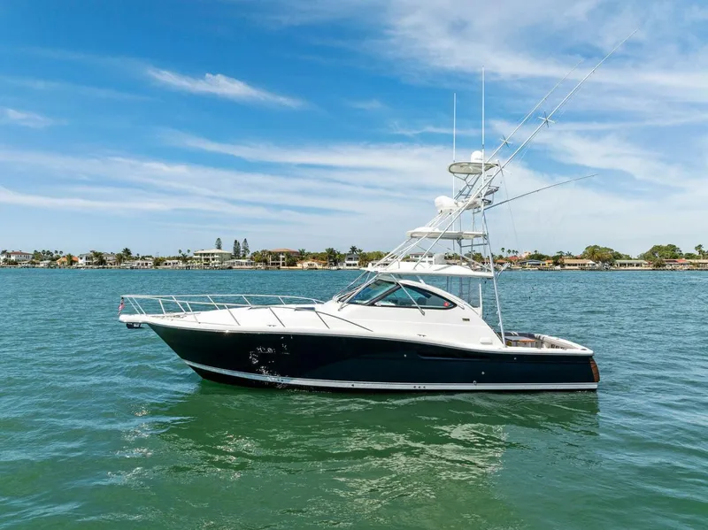 Slide: The Image of 2007 42 Tiara Yachts Open - Kid Pasta - Profile - 4223540