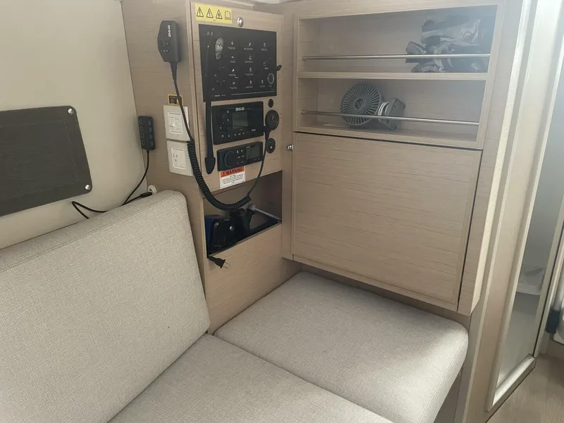 Slide: The Image of Beneteau 31 2022 - 4223639