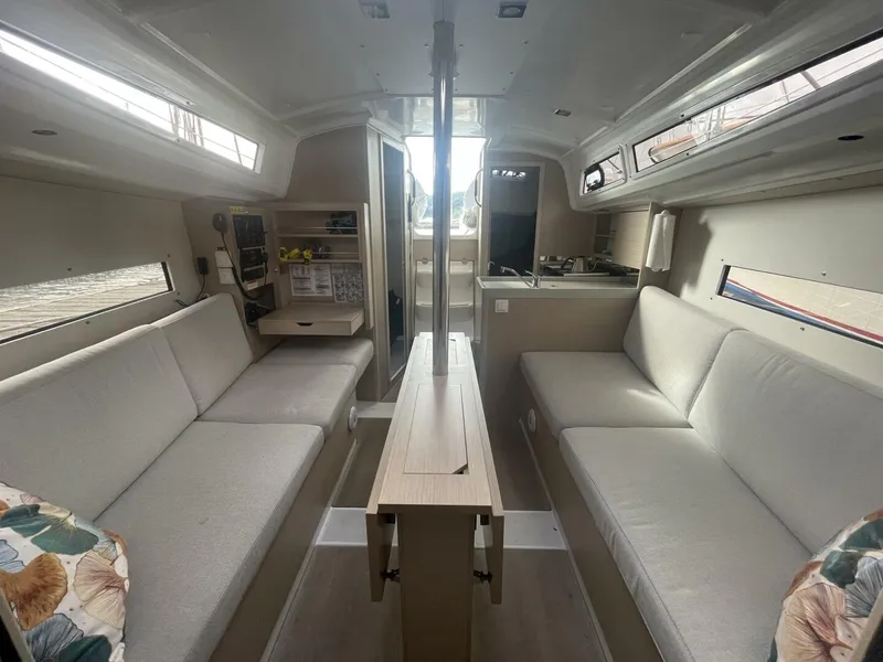 Slide: The Image of Beneteau 31 2022 - 4223675