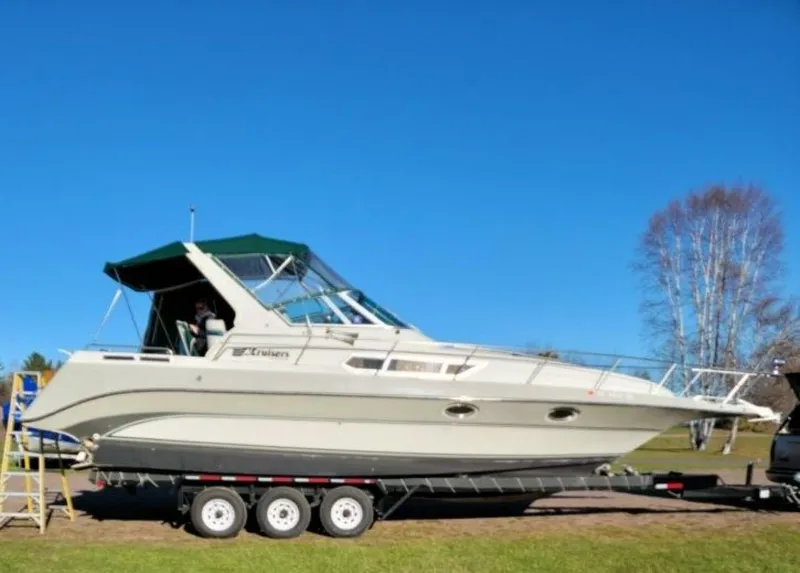 The Image of Cruisers Esprit 3270 1989 - 4223561