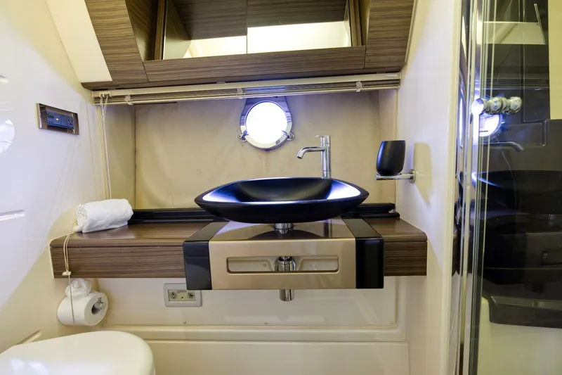 Slide: The Image of Azimut 55S 2013 - 4224308