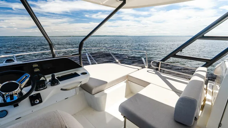 Slide: The Image of Prestige F4.9 2025 - 5398101