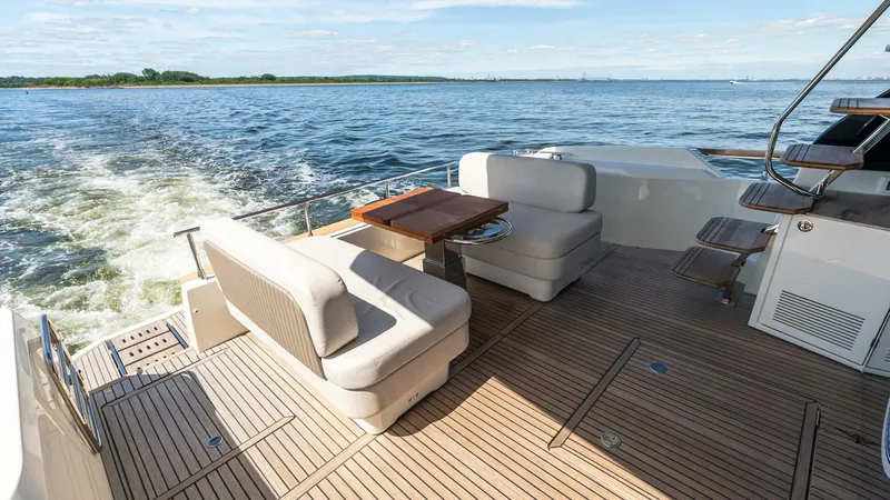 Slide: The Image of Prestige F4.9 2025 - 5398114