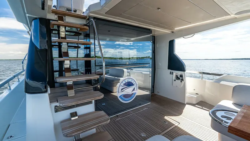 Slide: The Image of Prestige F4.9 2025 - 5398117