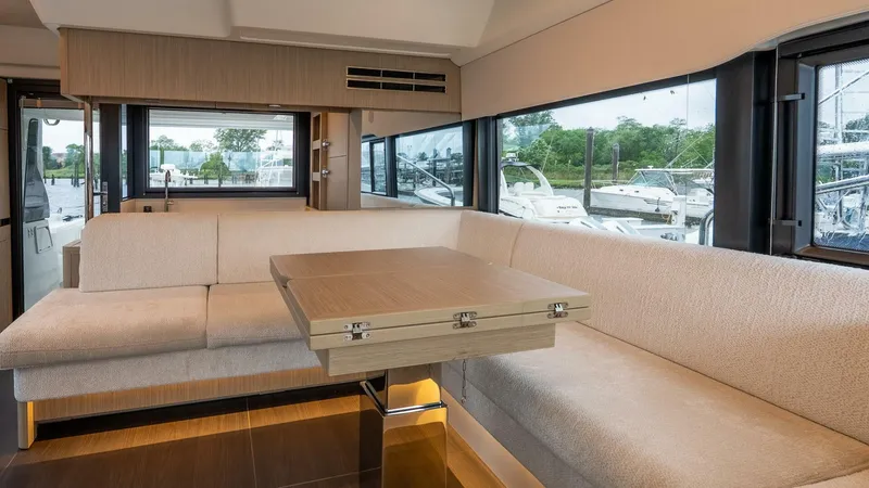 Slide: The Image of Prestige F4.9 2025 - 5398127