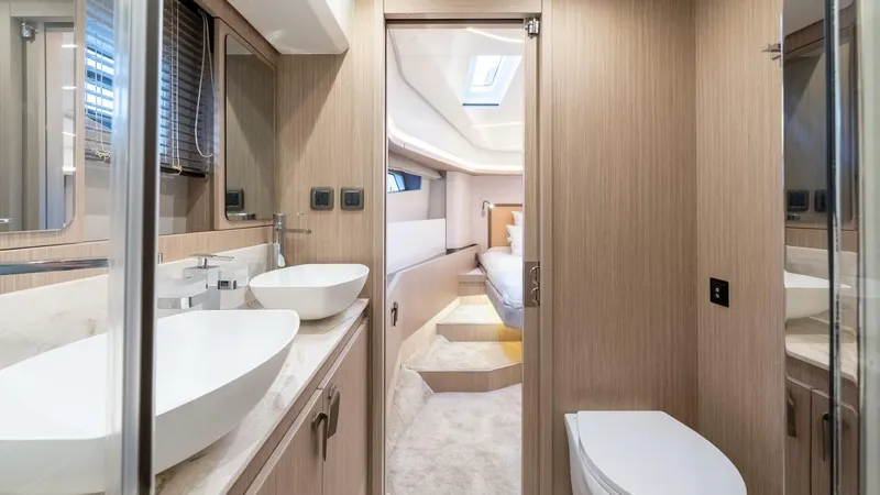 Slide: The Image of Prestige F4.9 2025 - 5398138