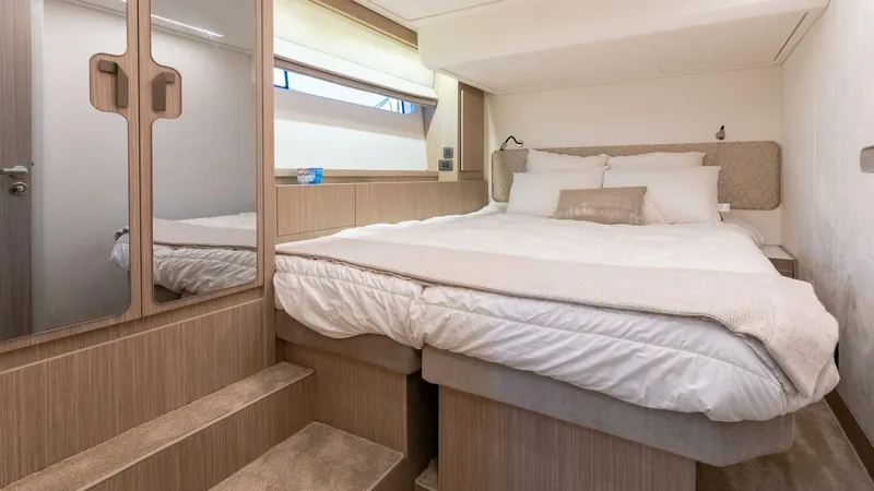 Slide: The Image of Prestige F4.9 2025 - 5398139