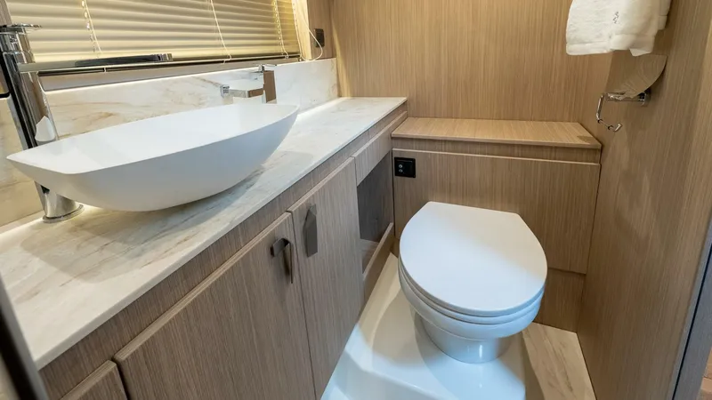 Slide: The Image of Prestige F4.9 2025 - 5398141