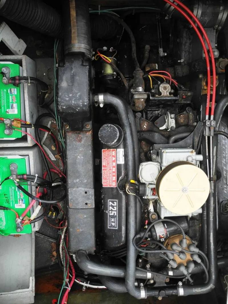 Slide: The Image of Bertram 28 Sport Fisherman 1973 - 4225486