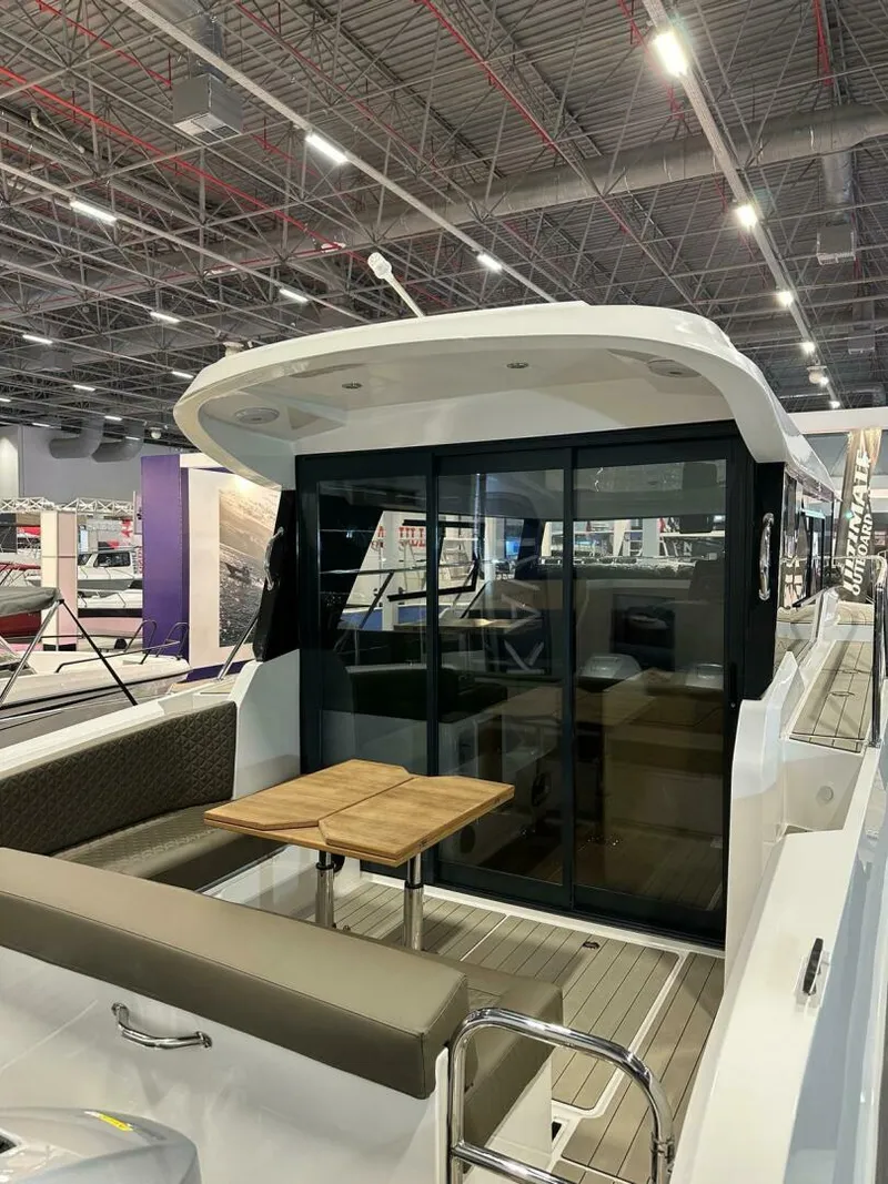 Slide: The Image of Vento V30 HT Weekender 2023 - 4226349