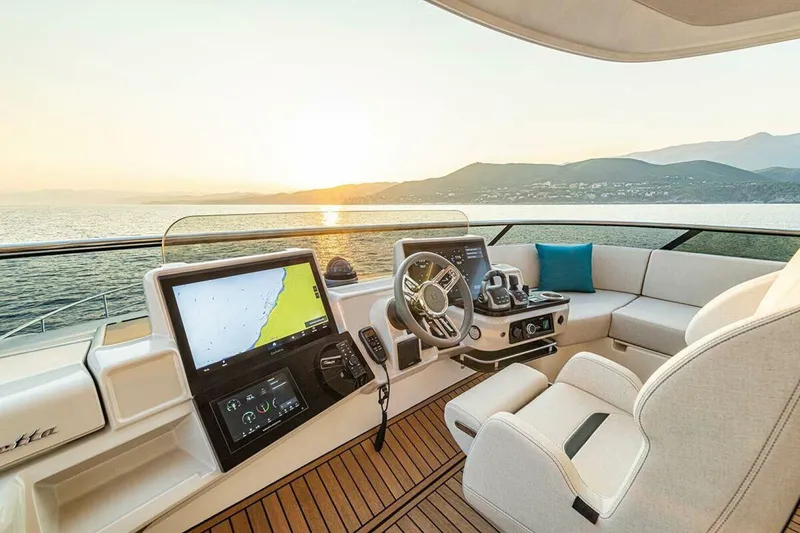 Slide: The Image of Absolute Navetta 70 2026 - 5552131