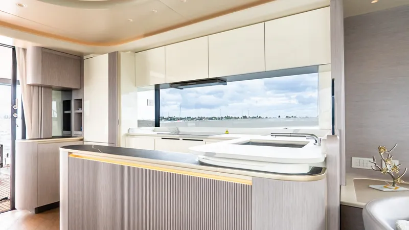 Slide: The Image of Absolute Navetta 70 2026 - 6006463