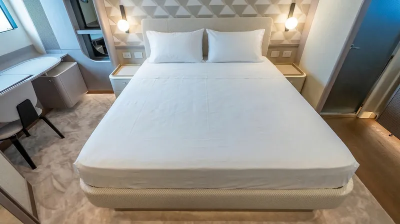 Slide: The Image of Absolute Navetta 70 2026 - 6006481