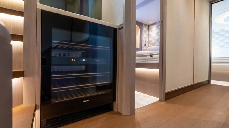 Slide: The Image of Absolute Navetta 70 2026 - 6006452