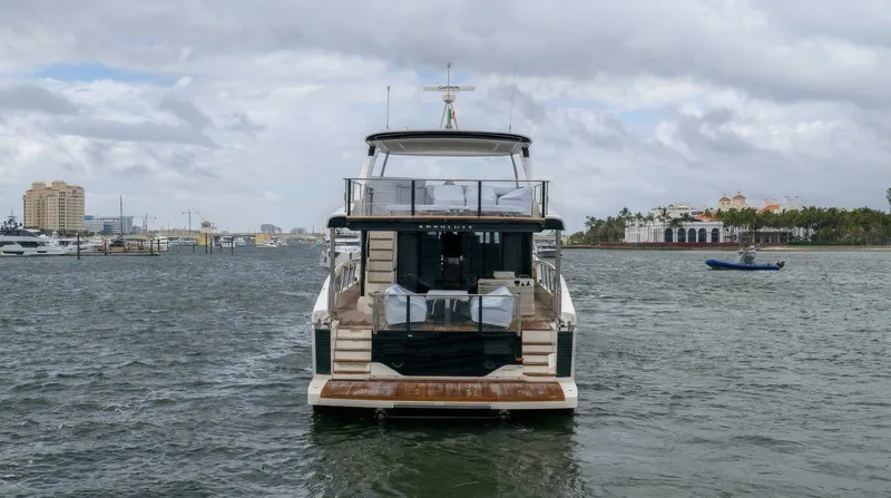 Slide: The Image of Absolute Navetta 70 2027 - 6006433