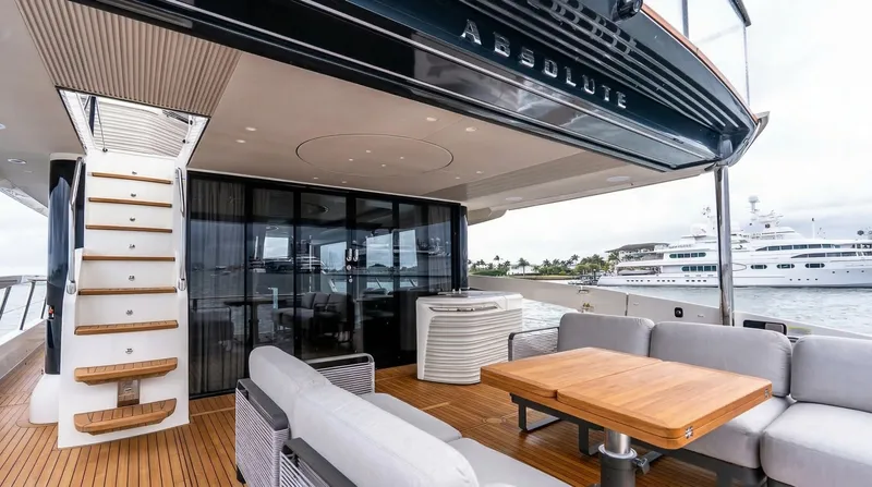 Slide: The Image of Absolute Navetta 70 2027 - 6006421