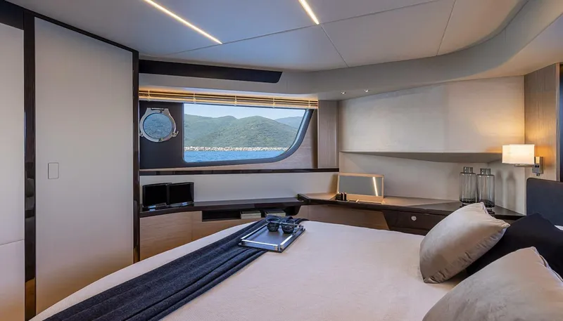 Slide: The Image of Absolute 48 Coupe 2026 - 4226915