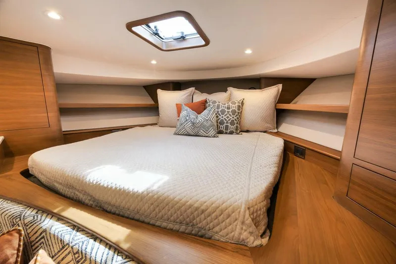 Slide: The Image of Forward Berth - 4229668