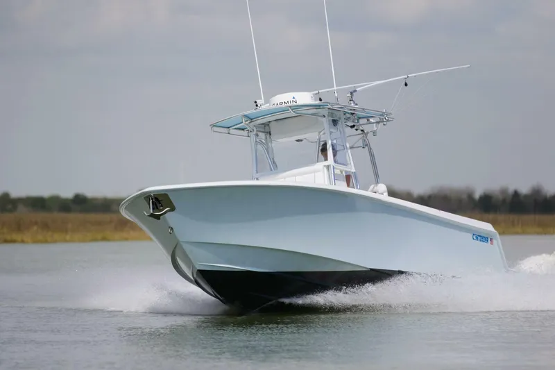 Slide: The Image of 32 Contender 32ST- Profile  2017 Contender 32ST - 4230243